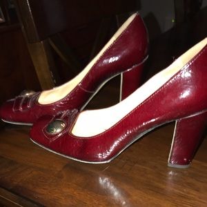 Size 9 Escada pumps